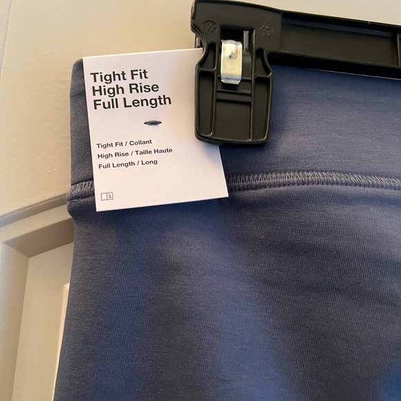 Nike Sportswear Classics High Waisted Graphic Leggings - Picture 3 of 5